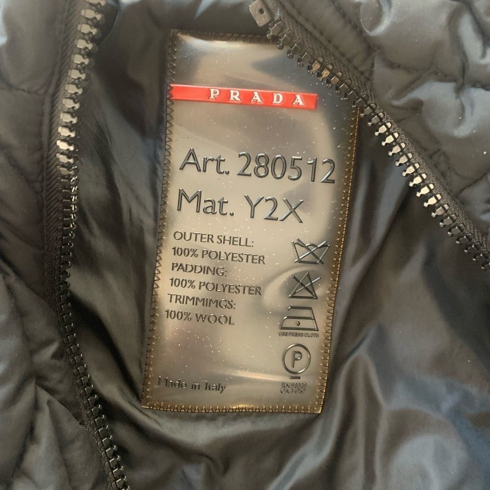 Prada ski jacket - Picture 4 of 9